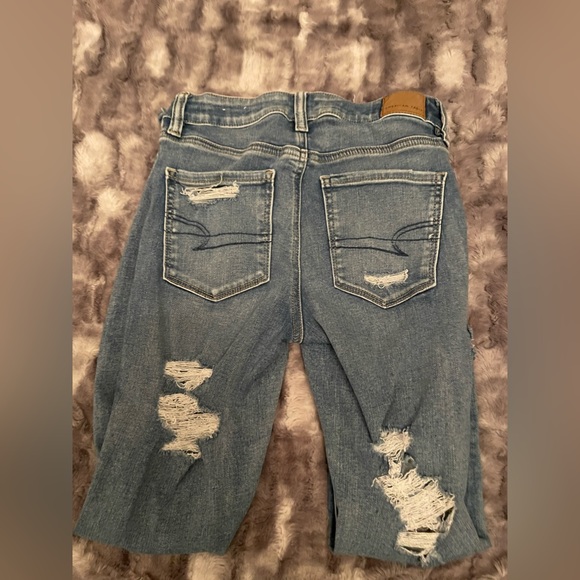 American Eagle High-Waisted Ripped Skinny Jeans - Picture 2 of 4